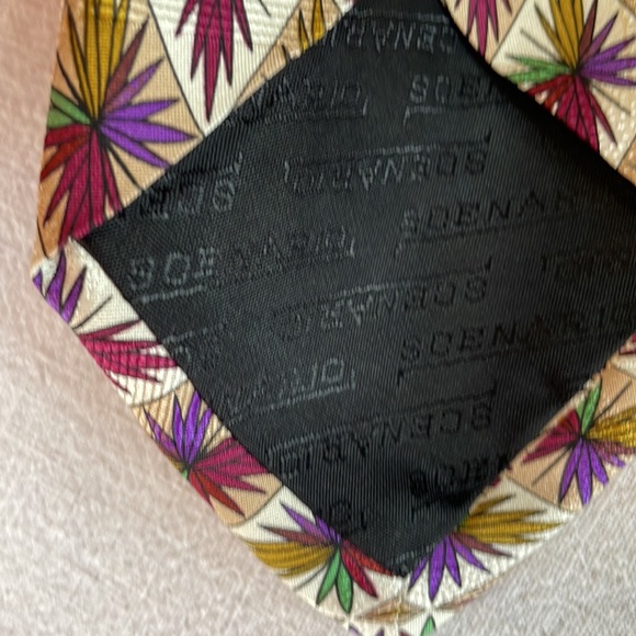 Scenario by Martin Wong, purple, gold, green geometric patterned silk tie - Picture 6 of 10